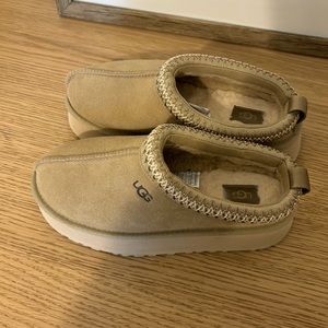 UGG Tazz platform shoes
